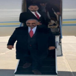 استقبله محمد بن زايد.. الرئيس السوري يصل الإمارات بزيارة رسمية