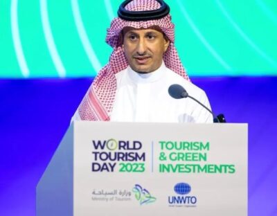 المملكة تختتم فعاليات يوم السياحة العالمي بمشاركة أكثر من 500 قائد وخبير عالمي من 120 دولة