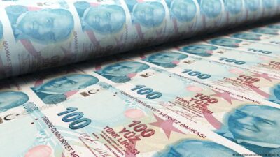 التضخم يتسارع في تركيا ليصل إلى 61.53% على أساس سنوي.