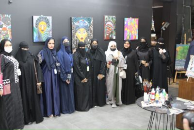 مدير جسفت جدة يفتتح المعرض الأول للتشكيلية أميرة العتيبي