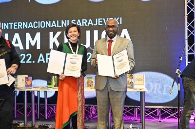 الشؤون الإسلامية تحصد جائزة الجناح الأكثر نجاحًا بمعرض سراييفو الدولي للكتاب الـ 35