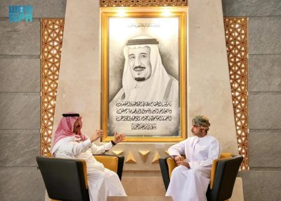 الأمير ⁧‫تركي بن نطلال‬⁩ يستقبل في مكتبه سفير سلطنة عمان لدى المملكة 