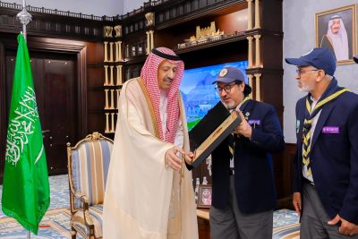 الأمير حسام بن سعود يستقبل مدير وأعضاء مكتب رواد كشافة منطقة الباحة بعد إعادة تشكيله