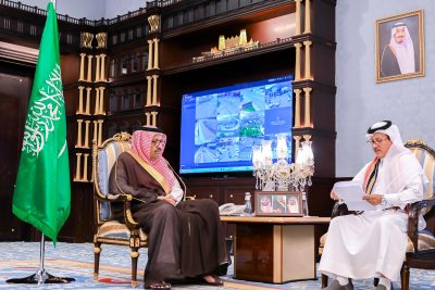 أمير الباحة يستقبل المرشدين والمرشدات السياحيين المعتمدين في المنطقة