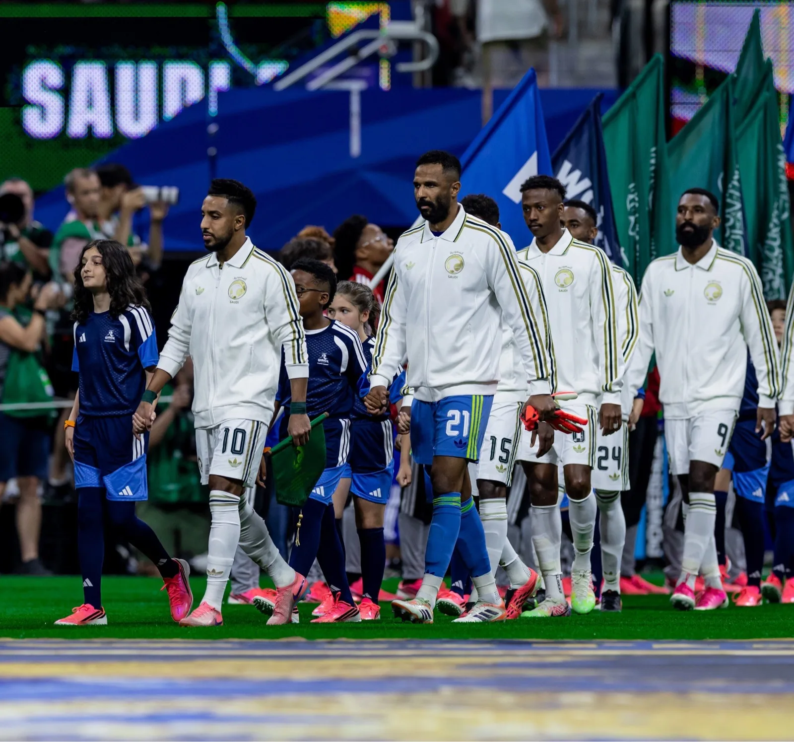 ‏جماهير منطقة جازان تشاهد مواجهة السعودية والرأس الأخضر ضمن منافسات كأس العالم 2026.