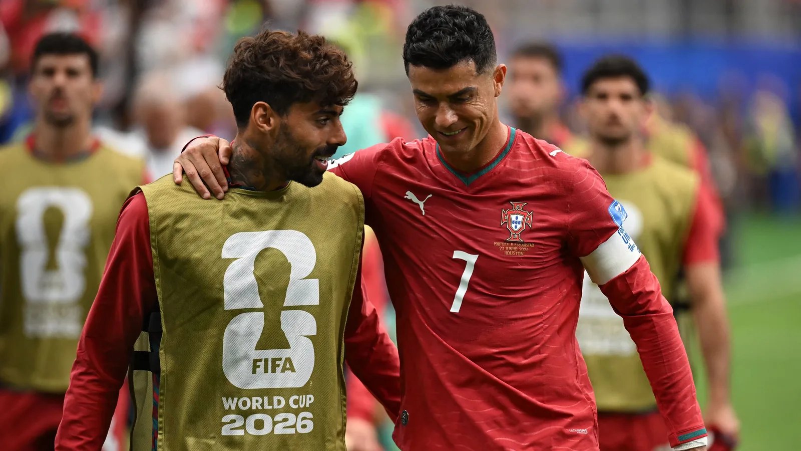 أول صفقة صيفية.. رونالدو ينقل سامو كوستا إلى النصر بمبلغ زهيد