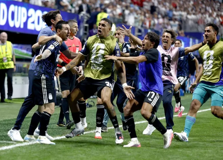 epa13114670 Lionel Messi (L) of Argentina and teammates celebrate after scoring their 2nd goal during the FIFA World Cup 2026 semifinals match England against Argentina, in Atlanta, USA, 15 July 2026. EPA/WILL OLIVER