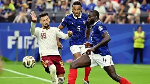 من مباراة إسبانيا وفرنسا