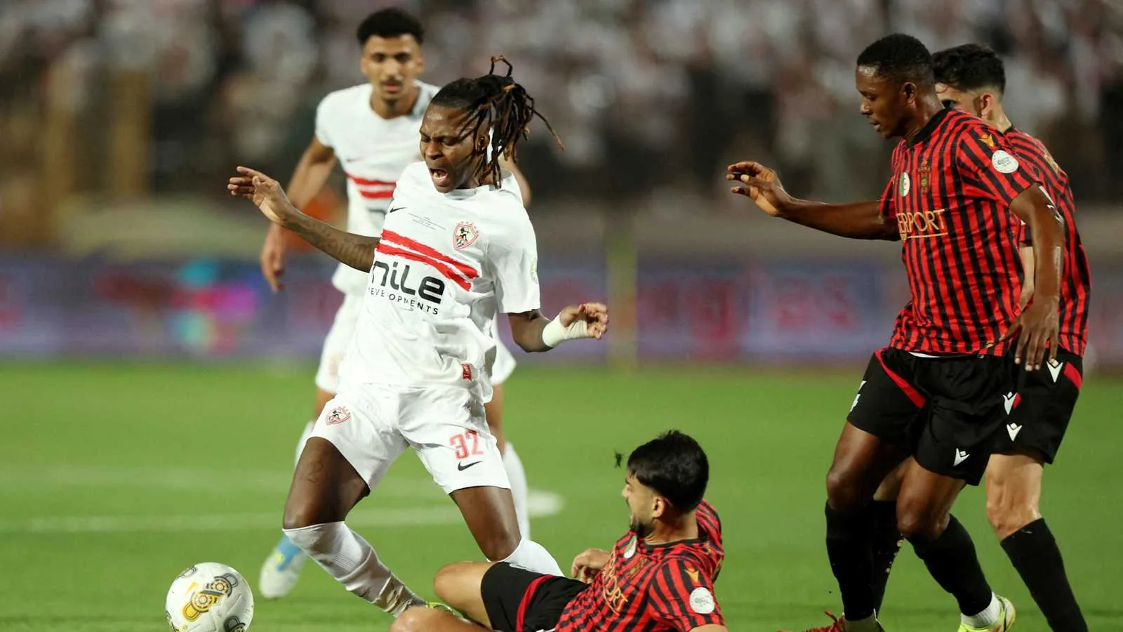 وصول أول "المتمردين" إلى معسكر الزمالك
